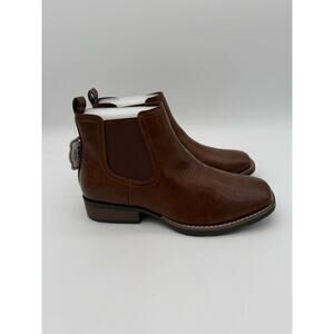 IUV Wide Pull On Slip Resistant Brown Boots Sz 8 NWT / Box